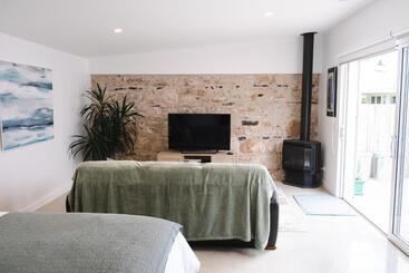پانسیون Port Fairy Bnb   The Green Suite