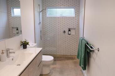 پانسیون Port Fairy Bnb   The Green Suite