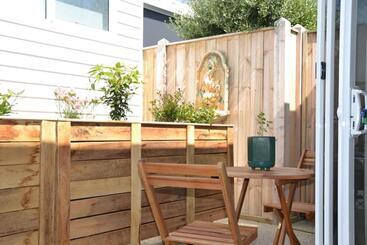 پانسیون Port Fairy Bnb   The Green Suite