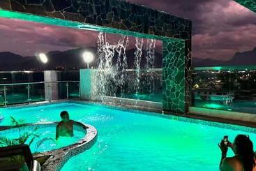 Caruzo Hotel And Suites - Tingo Maria