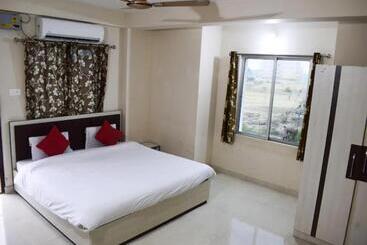 هتل Grand Resort Puri   Swimming Pool And Garden, Near Sea Beach And Temple Fully Air Conditioned