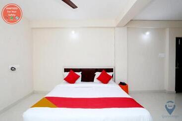 هتل Grand Resort Puri   Swimming Pool And Garden, Near Sea Beach And Temple Fully Air Conditioned
