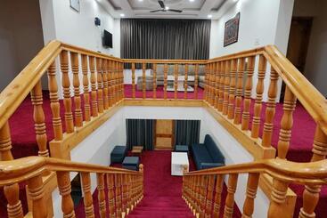 هتل Villa Homey Inn , Srinagar