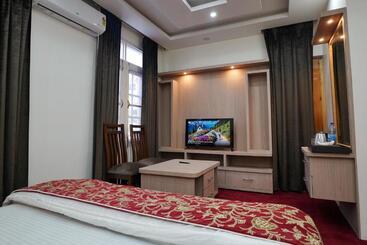 هتل Villa Homey Inn , Srinagar