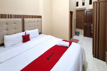 هتل Reddoorz Syariah Near Exit Toll Pekalongan 2