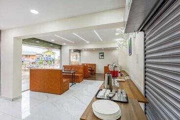 هتل Treebo Sky City Grand