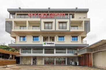 هتل Treebo Sky City Grand