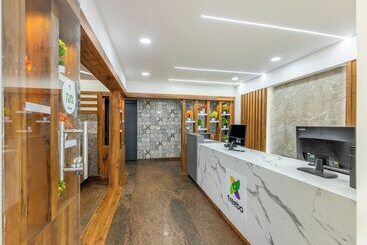 هتل Treebo Sky City Grand