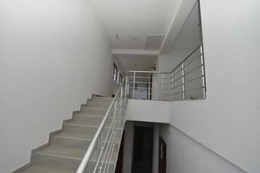 مُتل Restoran Apartmani Han