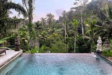 تختخواب و صبحانه Gunung Kawi Villa