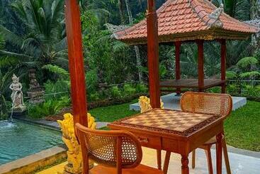 تختخواب و صبحانه Gunung Kawi Villa