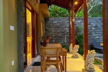 تختخواب و صبحانه Gunung Kawi Villa