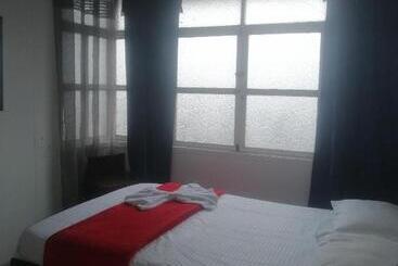 تختخواب و صبحانه Hostal Donde Alejo