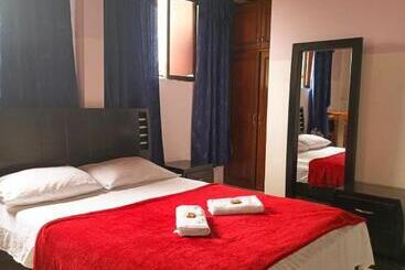 تختخواب و صبحانه Hostal Donde Alejo