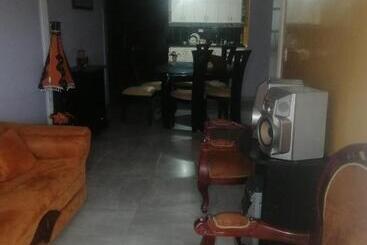 تختخواب و صبحانه Hostal Donde Alejo