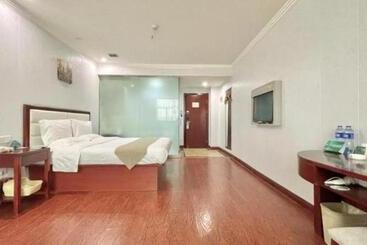 هتل Greentree Inn Yinchuan Pedestrian Street East Liqun Street Express