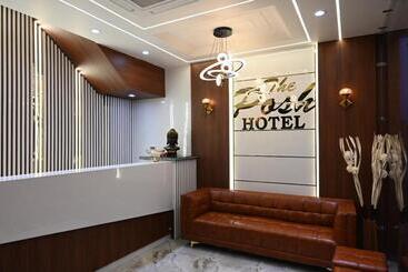هتل The Posh By Delight Stay
