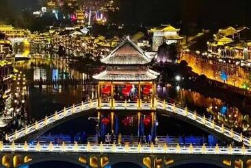 پانسیون 聚贤居客栈 Fenghuang Juxianju Inn