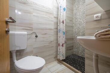 پانسیون Guest House Ardiana