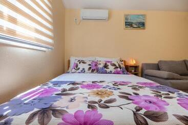 پانسیون Guest House Ardiana