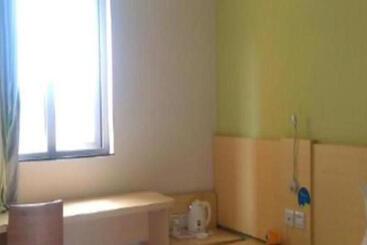 Otel 7 Days Inn Xiangyang Gulou Branch