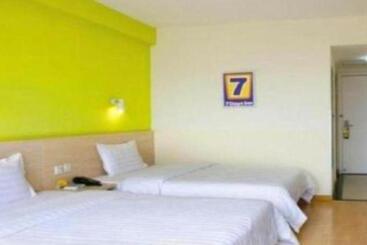 Otel 7 Days Inn Xiangyang Gulou Branch