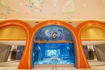 هتل Dolphin Bay