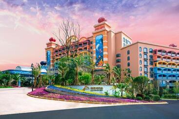 هتل Dolphin Bay
