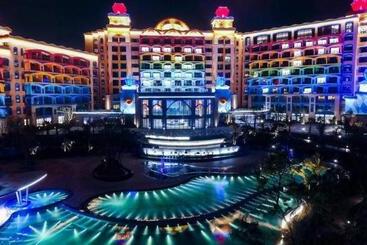 هتل Dolphin Bay
