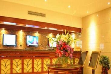 هتل Greentree Inn Huaian Gaogou Town First Street Shell