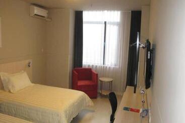 هتل Jinjiang Inn Yangling High Speed Railway Station