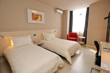 هتل Jinjiang Inn Yangling High Speed Railway Station