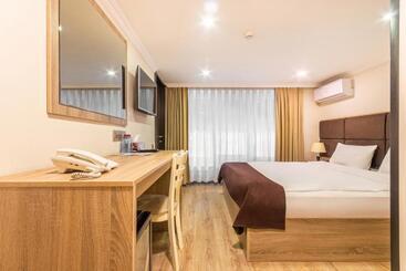 Deluxe City Hotel Nz
