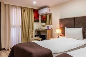 Deluxe City Hotel Nz