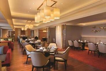 هتل Wyndham Urumqi North