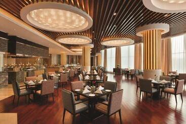 هتل Wyndham Urumqi North