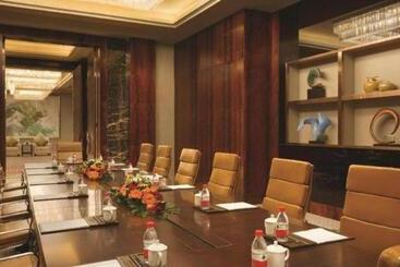 هتل Wyndham Urumqi North