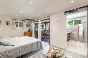 پانسیون King Room Mangolani Inn