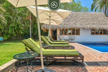 هاستل Bed And Breakfast Dormitory Room With Pool   Nuevo Vallarta