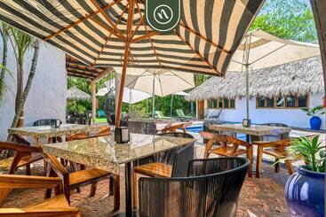 هاستل Bed And Breakfast Dormitory Room With Pool   Nuevo Vallarta