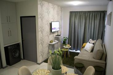 تختخواب و صبحانه Shomer Merensky Apartment