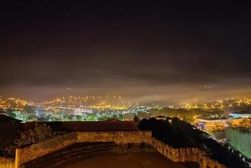 تختخواب و صبحانه Vista Castelo