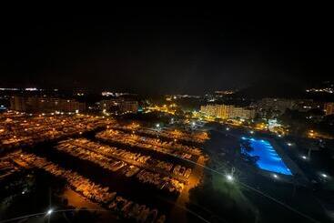 Cozy 2 Rooms Apartment In Yacht Port Cannes Marina
