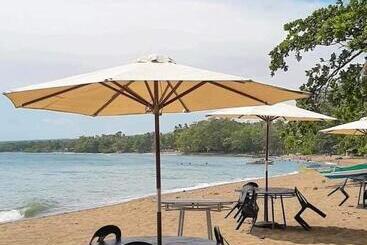 Gracey Dive Resort And Restaurant