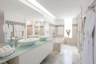 Otel Casablu   An Andalusian Boutique