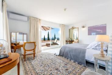 Otel Casablu   An Andalusian Boutique