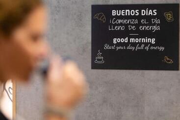 هتل Ibis Budget Logroño Centro