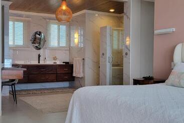 هتل Island Magic Villas