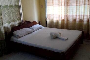 Manyangwe Hotel/