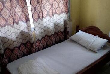 Manyangwe Hotel/